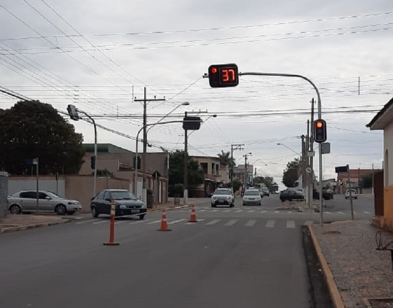 Semáforos serão instalados no cruzamento da BR-364 com a Avenida