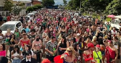 O irreverente Bloco das Piranhas volta a animar o Carnaval de Conchal. Confira as fotos!